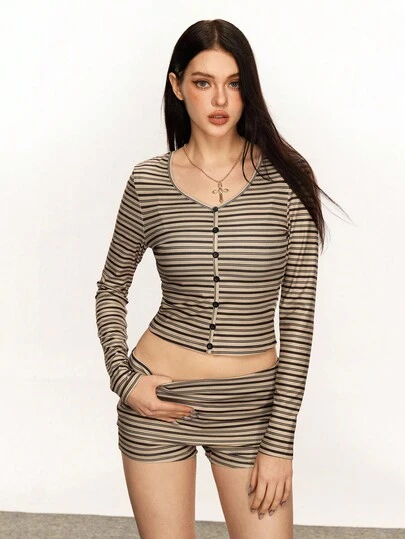 Rina Fox 2件套美式风格修身条纹长袖T恤和短裤女士