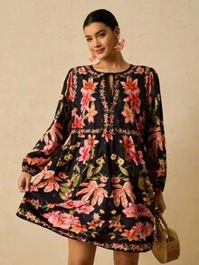 Travachic 大码花卉印花休闲度假连衣裙 - 黑色 - 查看 1