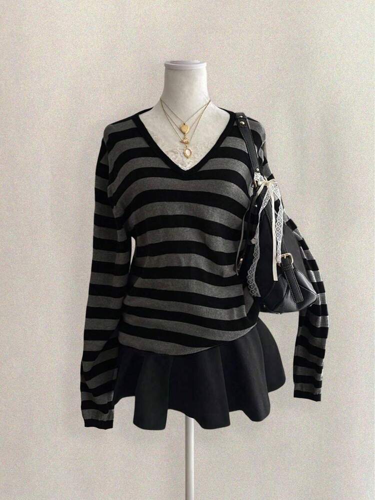 Attitoon 复古街头服饰黑白灰色条纹 V 领长袖宽松 T 恤女款，适合秋季 - 彩色 - 查看 1