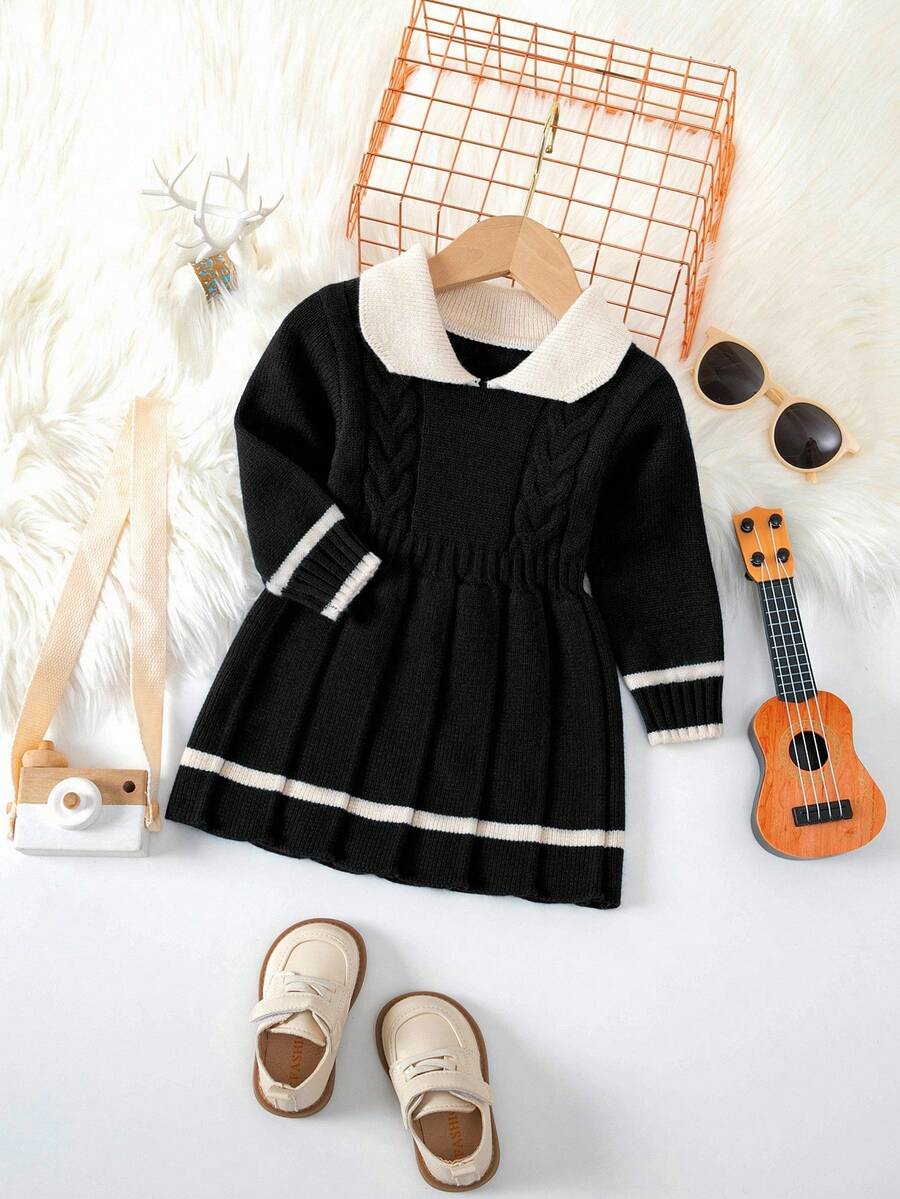 女婴人字形褶皱下摆撞色领长袖针织连衣裙，冬季