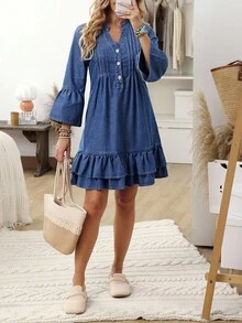 EMERY ROSE Women's Blue V-Neck Flare Sleeve Pleated Loose Denim Dress