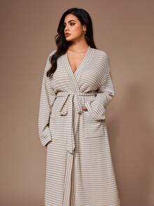SHEIN Plus Size Women Casual Striped Jacquard Knit Long Sleeve Pockets Robe, For Fall Women Robe, Cozy Outfit
