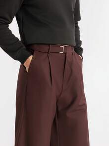 Manfinity Dauomo Pantalones anchos casuales para hombres con pliegues y hebilla en la cintura, deunicoloro, adecuados para el trabajo y el transporte, otoño - Marrón - Ver 6
