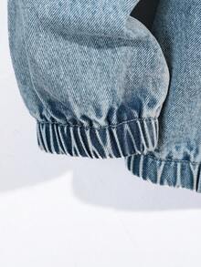 Vacaura 青少年男童复古中蓝色水洗美式高街连帽牛仔夹克，街头休闲外套，面料柔软舒适，适合休闲和户外活动。