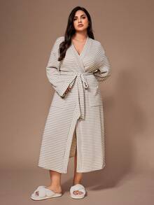 SHEIN Plus Size Women Casual Striped Jacquard Knit Long Sleeve Pockets Robe, For Fall Women Robe, Cozy Outfit