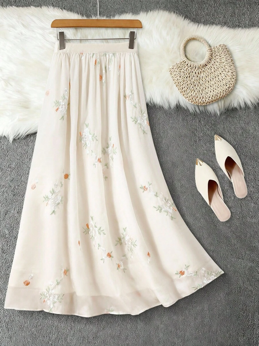 Franclia Plus Size French Embroidered Loose Skirt, Spring & Autumn - Apricot - View 1