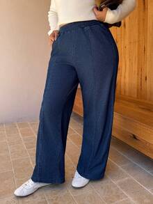 SHEIN CURVE+ Plus Size Solid Color Casual Stretch Jeans - Medium Wash - View 1
