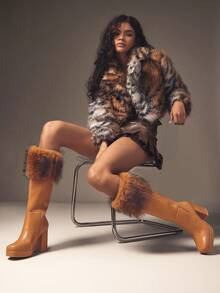 SHUZIA 魅力女士蓬松仿皮草方头粗跟靴温暖舒适冬季节日性感派对鞋 - 駝色 - 查看 3