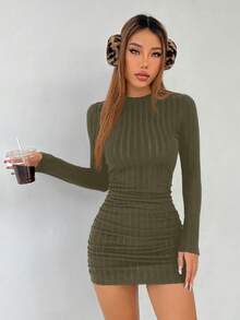 SHEIN PETITE 純色高領修身黑色背心洋裝，適合嬌小女性 - 軍綠色 - 查看 4