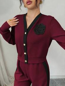 Selianne Set de 2 piezas: Cardigan de manga larga con botones y pantalones con bordado de flor de camelia - Óxido marrón - Ver 6