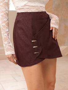 Modelyn Gonna elegante e alla moda di colore borgogna con decorazione asimmetrica in metallo e texture - Bordò - Visualizzare 7