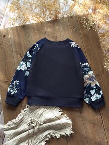 Emery Rose Kids Emery Rose Kids 少女蓝色碎花套头衫,适合秋冬季节穿着。可爱碎花印花,休闲宽松圆领舒适针织长袖卫衣,适合秋冬季节、街头复古风、夏季轻松舒适、秋季叠穿、时尚休闲、印花图案、秋季、返校季、返校节、户外野餐、郊游、街头摄影、居家、校园生活等场合。 - 寶藍色 - 查看 9