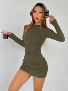 SHEIN PETITE 純色高領修身黑色背心洋裝，適合嬌小女性 - 軍綠色 - 查看 3