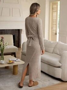 Louniche 女士休闲纹理面料腰部设计直筒长袖连衣裙，适合家居服，秋冬季 - 卡其色 - 查看 2