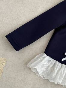 SHEIN 女婴新款秋冬时尚公主风3D蝴蝶结可爱女童连衣裙套装，面料柔软，适合上学、室内外活动 - 藏蓝色 - 查看 5