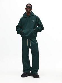 SUMWON 纹理绗缝中心口袋抽绳连帽慢跑套装舒适家居服冬季秋季街头休闲装 - 墨綠色 - 查看 1