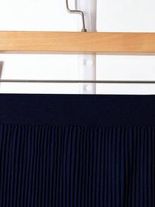 GlowEve CURVE Plus Size Women Solid Color Pleated Fashionable Versatile Casual Skirt