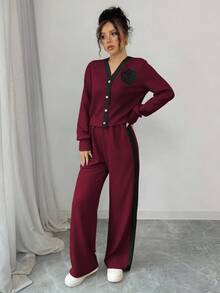 Selianne Set de 2 piezas: Cardigan de manga larga con botones y pantalones con bordado de flor de camelia - Óxido marrón - Ver 4