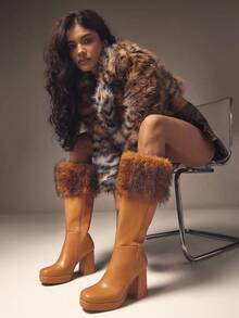 SHUZIA 魅力女士蓬松仿皮草方头粗跟靴温暖舒适冬季节日性感派对鞋 - 駝色 - 查看 1