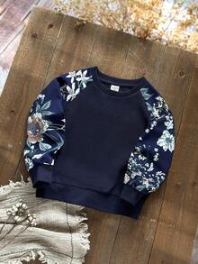 Emery Rose Kids Emery Rose Kids 少女蓝色碎花套头衫,适合秋冬季节穿着。可爱碎花印花,休闲宽松圆领舒适针织长袖卫衣,适合秋冬季节、街头复古风、夏季轻松舒适、秋季叠穿、时尚休闲、印花图案、秋季、返校季、返校节、户外野餐、郊游、街头摄影、居家、校园生活等场合。 - 寶藍色 - 查看 10