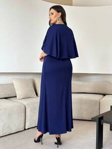 Modelyn 大码女式V领斗篷腰合身美人鱼下摆优雅连衣裙 - 藍色 - 查看 2
