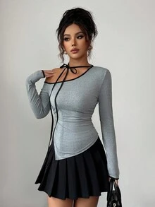Elenzga Camiseta de manga larga con hombros descubiertos y bajo asimétrico de color contrastante para mujer - Gris - Ver 7