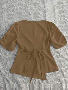 SHEIN Clasi Chemise décontracté grande taille de couleur unie avec taille froncée et ourlet fendu - Marron - Voir 2