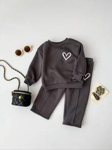 Baby Girls Casual Heart Print Knit Solid Color Loose Drop Shoulder Long Sleeve Sweatshirt And Wide Leg Sweatpants Set