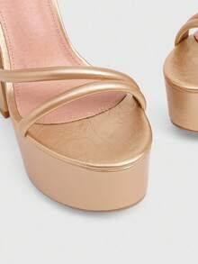 CUCCOO LuxiPop Zapatos de plataforma con puntera redonda, tacón alto grueso y resistentes al agua para mujer, de material PU dorado, de estilo minimalista y cómodos para uso diario, fiestas y banquetes, con correa con hebilla - Dorado - Ver 4