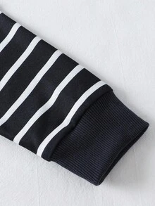 SHEIN 2 件套幼儿男童长袖 Polo 衫和裤子套装，时尚休闲装，面料柔软舒适，条纹和印花设计，适合外出和聚会 - 彩色 - 查看 8