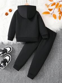 GraphicGems 2pcs Young Boy Black Hoodie Set, Gorilla & Banana Cartoon Graphic Print Casual Hoodie And Pants Outfit, Autumn/Winter Kids Outfits Sweatpants And Sweatshirts Fashionable Boy Clothes Boys Autumn Winter Casual Two Piece Set Boys Hip Hop Clothing Boy Kids Sweat Pants And Hoodie - Black - View 3