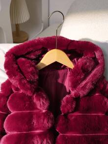 SHEIN 1 件女童柔软人造毛皮夹克，优雅长袖短款修身连帽外套，适合秋冬季