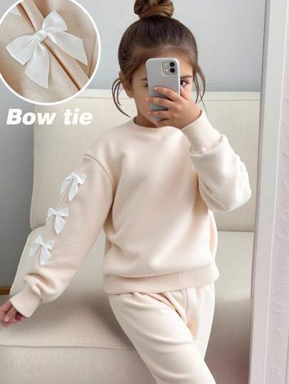 SHEIN 2 件套年轻女孩杏色蝴蝶结装饰长袖运动衫和松紧腰裤套装，休闲运动装，秋冬