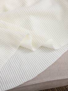 SHEIN Serisse Kids Tween Girls Elegant Round Neck Waist Fitted Knit Midi Dress With Contrast Front Bow For Winter, Knitted Dress Solid White Long Sleeve Knit Dress, Classic Elegant Round Neck Waist Fitted Knit Midi Dress. White Winter Dress, Autumn Winter White Knitted Dress, White Long Sleeve Dress Fall Tween Modest Dress Mom And Daughter Matching Dress Girls Spring Autumn French Style Dress Mommy And Me Dress