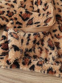 SHEIN 女童休闲卡其色豹纹羊毛夹克，前拉链开合，秋冬连帽开衫