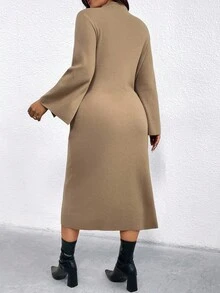 SHEIN Clasi 加大码纯色合身开衩下摆优雅长袖毛衣裙 - 駝色 - 查看 2