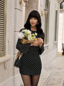 Sweetra 女式秋冬圆领喇叭袖腰部褶饰修身黑白波尔卡圆点甜美迷你连衣裙 - 黑色 - 查看 6