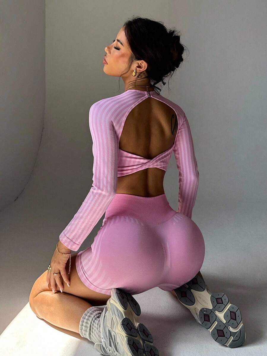 Dewbera Damen gestreifter Twist-Rücken Crop Top und Shorts Sportanzug