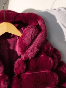 SHEIN 1 件女童柔软人造毛皮夹克，优雅长袖短款修身连帽外套，适合秋冬季