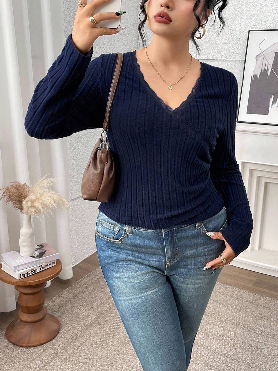 Modelyn Áo thun ôm dáng cổ chữ V đơn giản, màu trơn, họa tiết ren, thoải mái khi đi làm hàng ngày, cỡ lớn dành cho nữ, mùa xuân/thu - Màu xanh hải quân - Xem 1