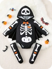 2 Stück/Set Baby Jungen süßes Skelett & Fledermaus Design Kapuzen-Bodysuit und Stulpen Set, bequem vielseitig modisch lässiger Outfit, geeignet für Halloween, Innen, Außen, Alltag, Sport, Spiel, Party, Fotografie, Herbst/Winter Totenkopf Baby Kleidung Halloween Baby Jungen Outfit Gruselig Baby Kleidung Baby Skelett Kostüm - Schwarz - Übersicht 3
