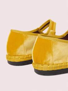 CUCCOO DOLLMOD Damen elegante goldgelbe Samt-Mary-Jane-Ballerinas, klassisch und bequem
