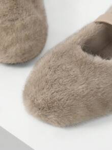 MOTF 女士时尚毛绒平底鞋，适合圣诞节 - 杏色 - 查看 6