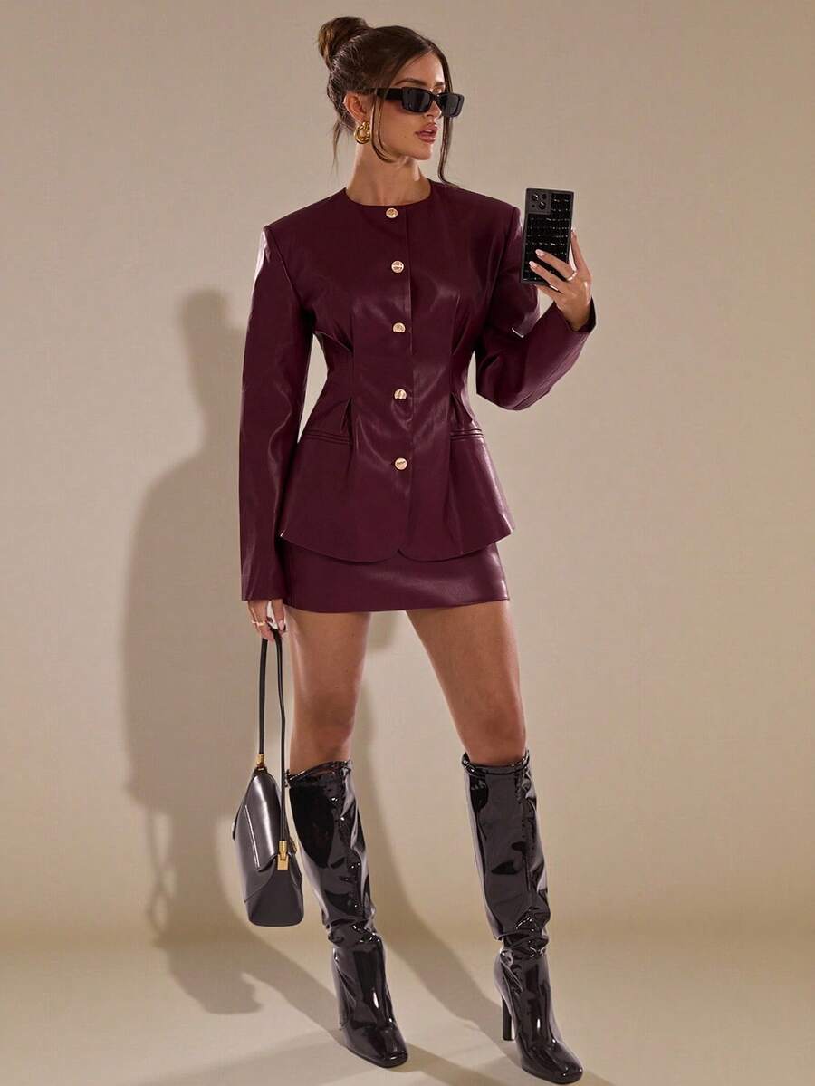 SHEIN BAE 2 件 PU 皮革套装：短裙和夹克，高端服装，女装秋装，女装秋装，女装冬装，万圣节，圣诞节，新年，勃艮第皮衣，酷女孩，休闲，通勤，2 件套女士优雅 - 酒紅色 - 查看 1