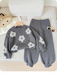 SHEIN 女婴休闲花卉图案圆领毛衣和裤子套装 - 灰色 - 查看 2