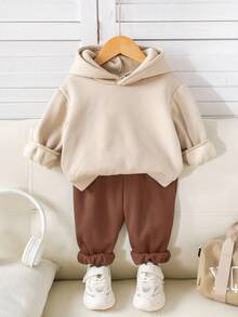 SHEIN 2pcs/Set Baby Boy Cute Versatile Letter Pattern Hoodie Sweatshirt + Green Jogger Pants Outfit, Unisex Baby Clothes, Baby Winter Clothes - Brown - View 2