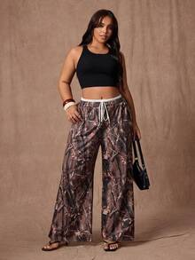 Rustia Calça Longa Estilo Streetwear com Cintura Ajustável por Cordão e Recortes em Plus Size