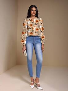 Shutterstock Glamance Lässiges minimalistisches Frauen-Shirt mit Halloween-Spinnennetz- und Kürbis-Motiv, geeignet für Herbst/Winter - Verschiedenfarbig - Übersicht 5
