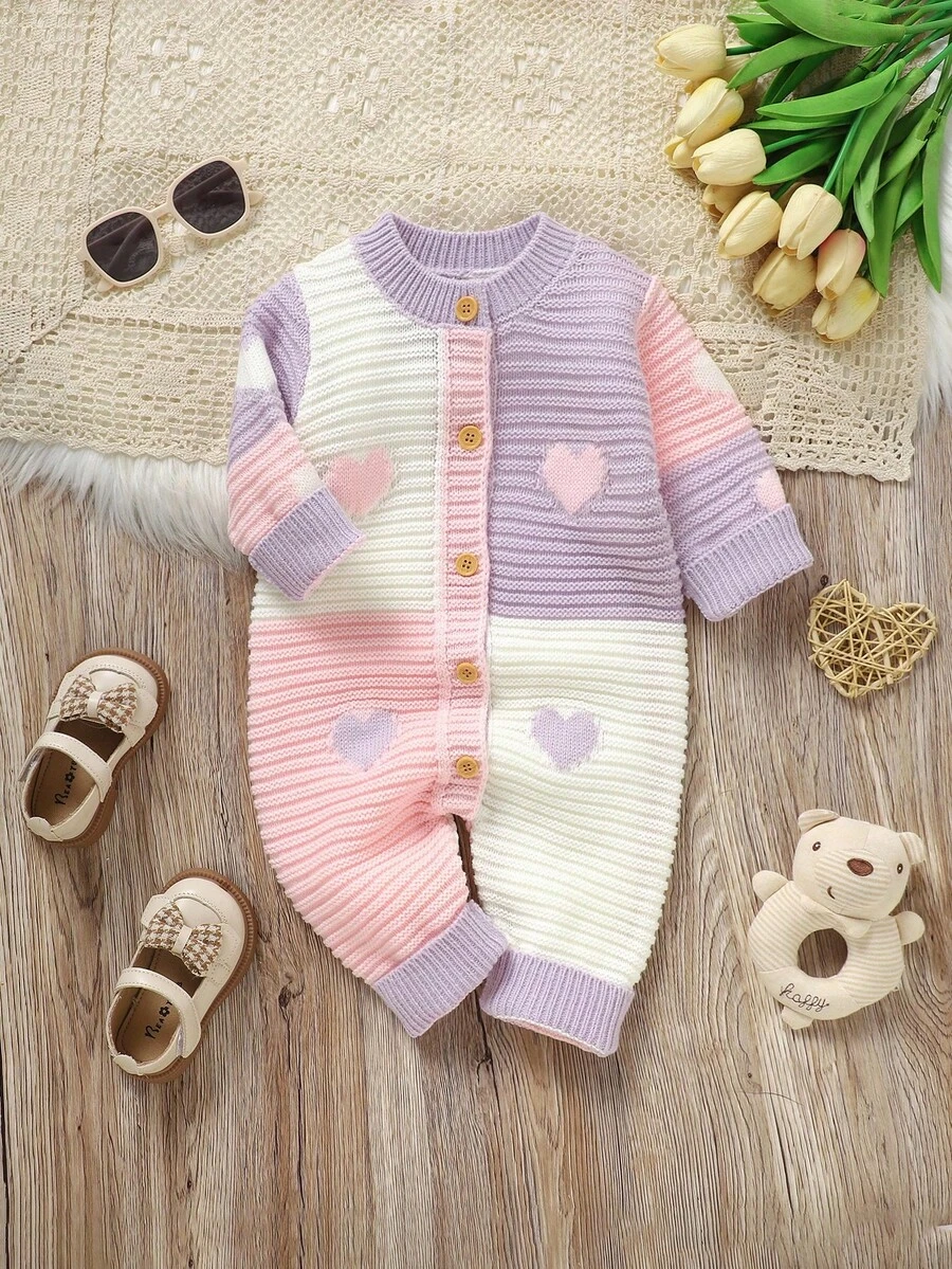 SHEIN Dreamy Pink Baby Girl Jumpsuit, Sweet Heart Decor, Round Neck Elegant Long Sleeve Jumpsuit Design, Create Casual Style For Baby, Comfortable, Showcasing Baby's Adorable Charm