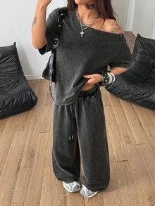 Coolane 女士夏季简约街头服饰基本款日常穿着外出运动舒适露肩 T 恤和阔腿运动裤两件套服装 - 黑色 - 查看 2